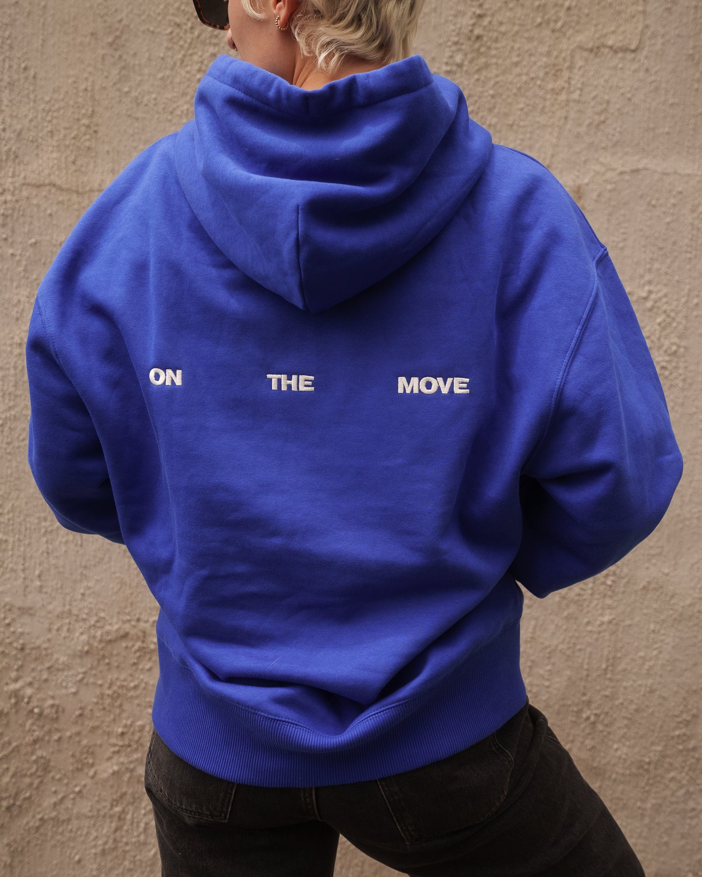 Hoodie "Blau" ALWAYS ON THE MOVE